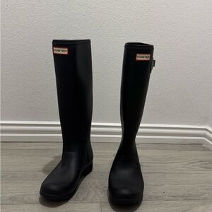Hunter Women's Black Rain Boots
